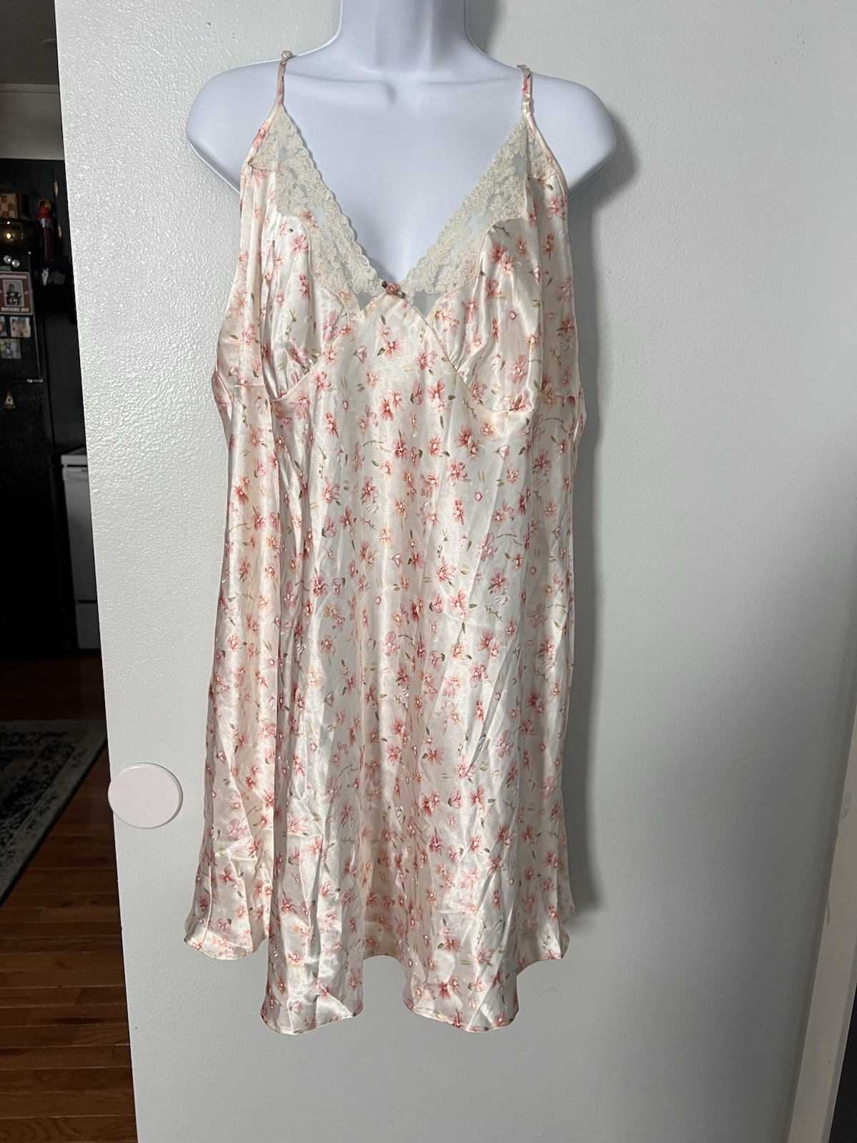 Secret Treasures Nightie Size 3x Peachy Nightgown Nightie Silky