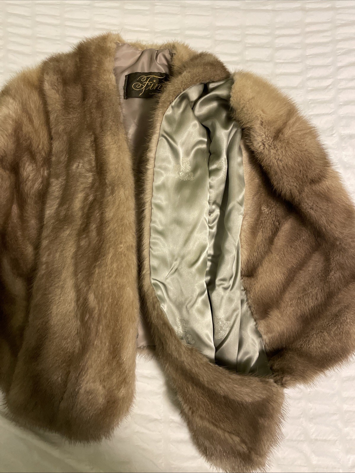 Vintage Light Golden Brown Mink Fur Stole Shawl Fine’s Savannah NEEDS RESEWN
