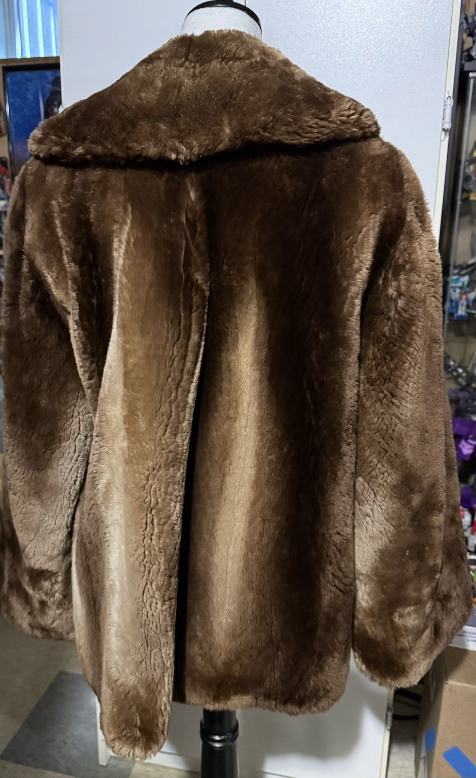 Famous-Barr Brown Vintage Beaver Fur Coat with Patterned Lining, Women’s Regular