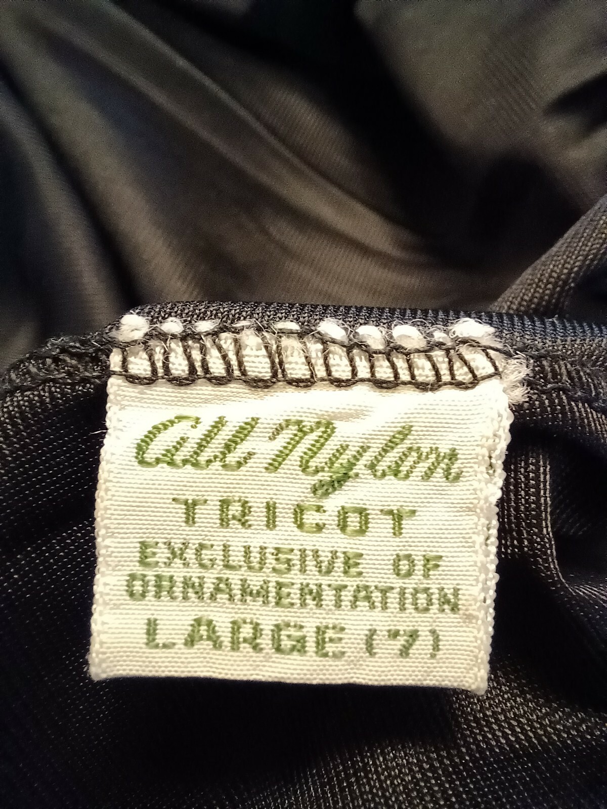 VTG 1950’s „Greenco Maid” Black Nylon Tricot Scalloped Hem/Applique 1/2 Slip