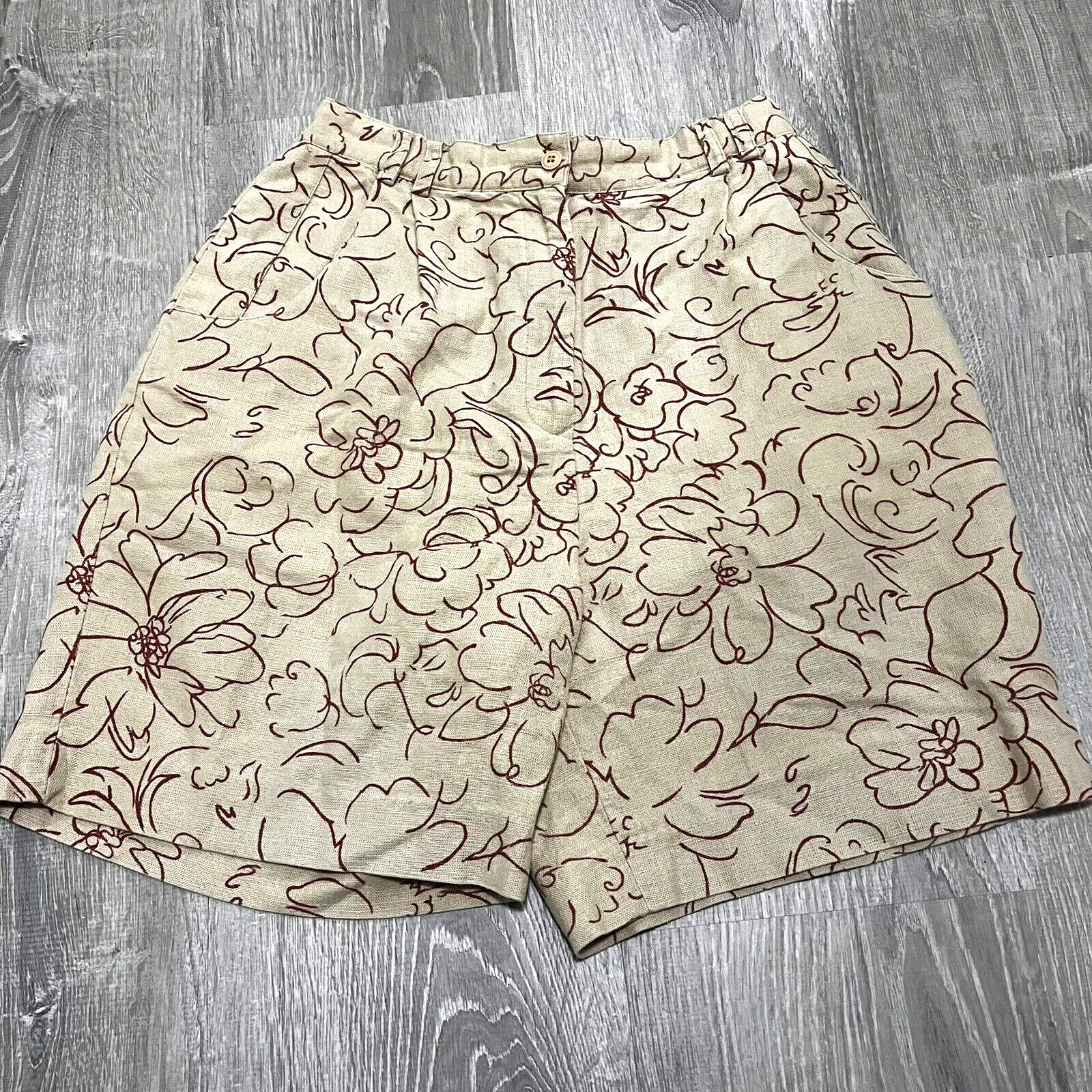 IZOD Club Shorts Sz 8 Tan Floral Vacation Core Coastal Grandmother VINTAGE MD48