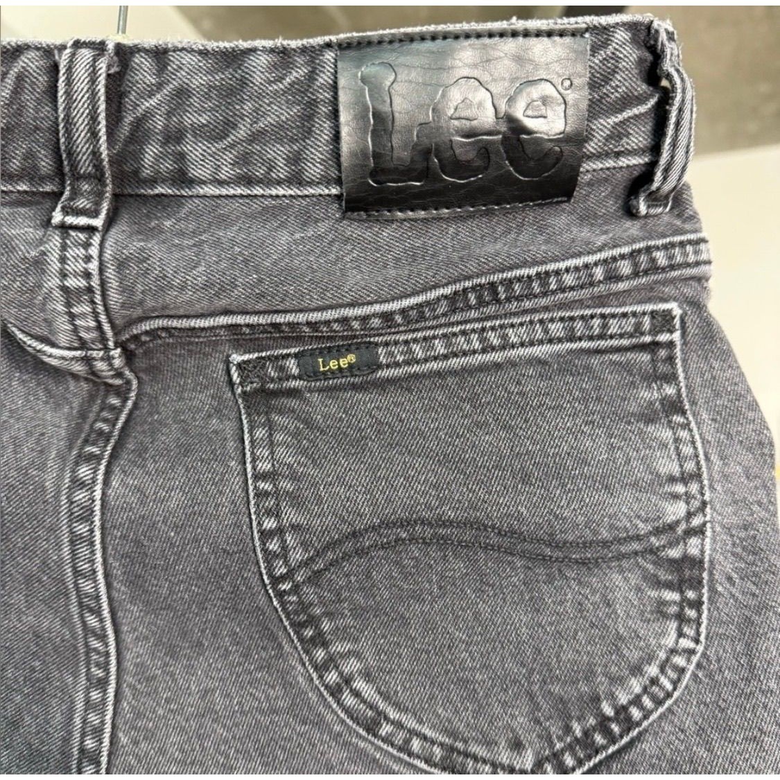 Vintage Lee Black Gray Washed Jeans 28×30 Straight leg Mid Rise Y2K Retro Cool