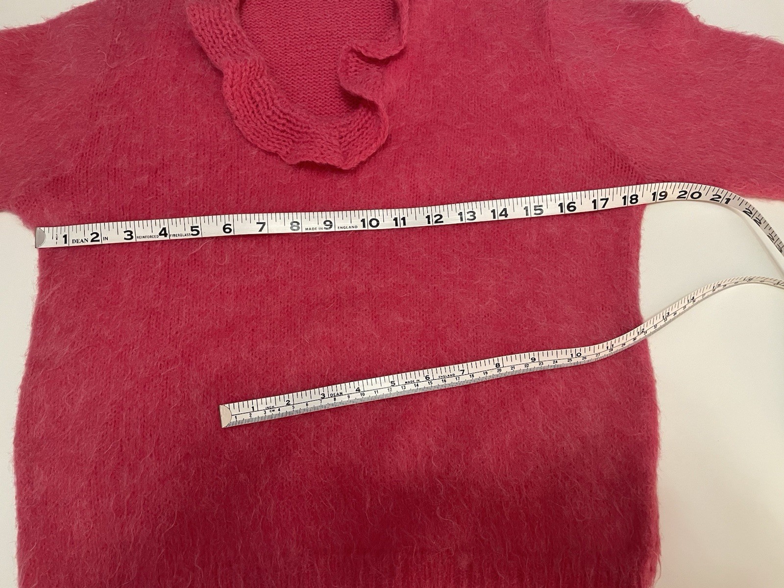 Vintage 50s 60s Pink Fuzzy Mohair Blend Crochet Ruffles Pin Up Sweater sm/md