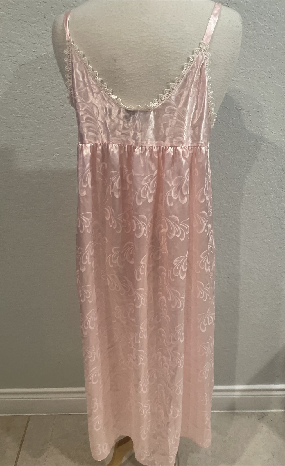 Cabernet Pink Nightgown w lace overlay bodice, size L
