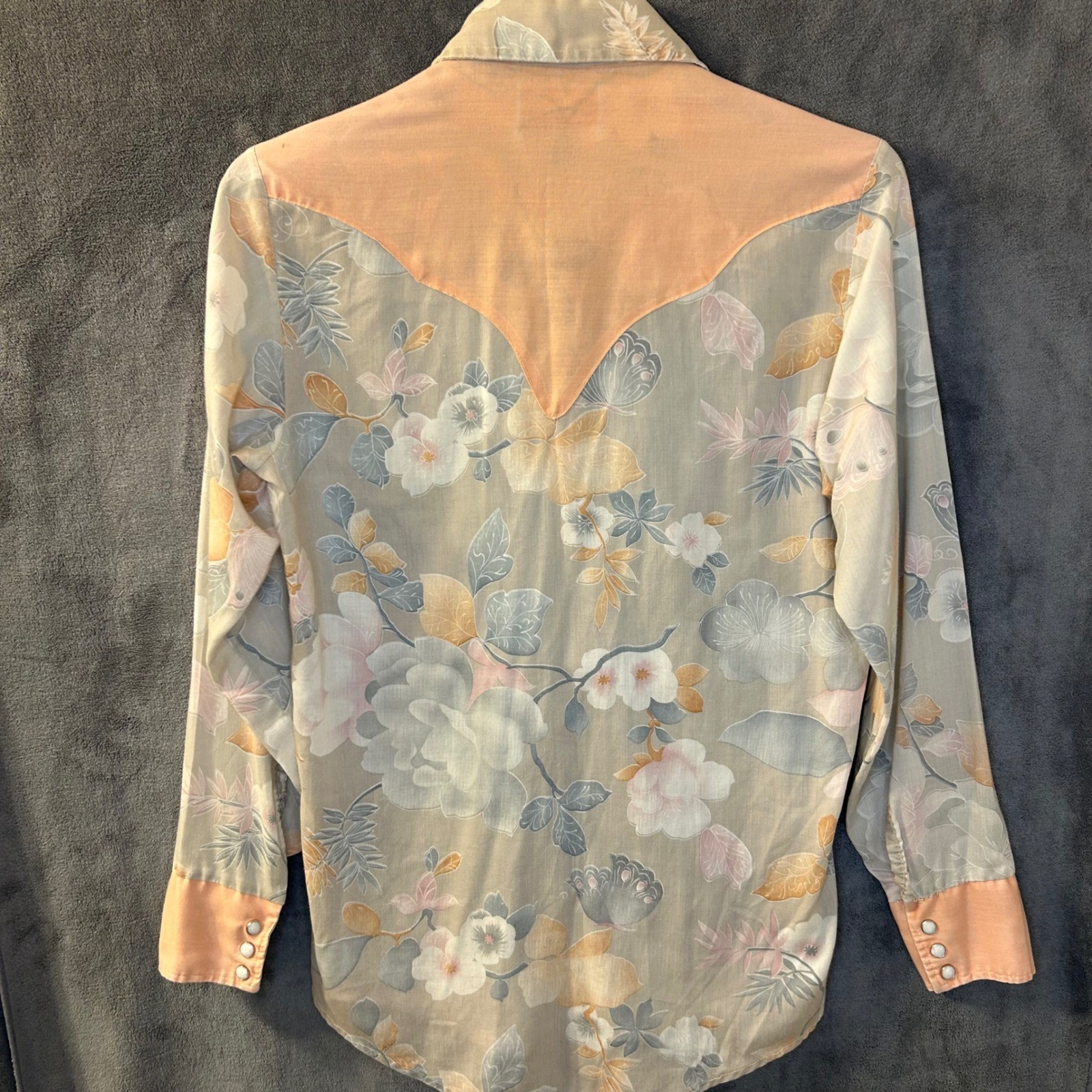 Vintage 70s Triple LLL Womens M Floral Western Pearl Snap Peach Grey Butterfly