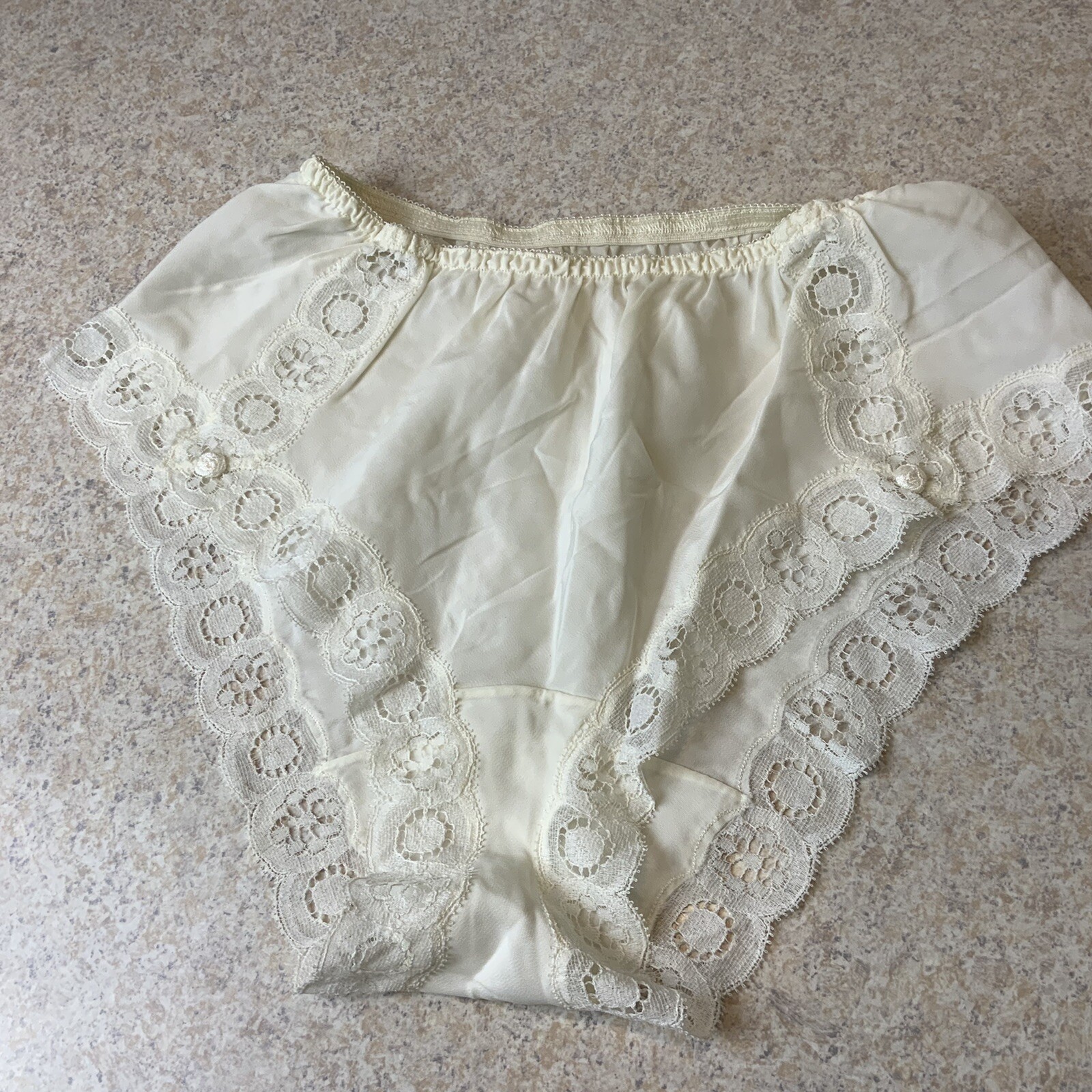 Roberta Ann Souder Character By Matey VTG Cream Color Panties Women’s S