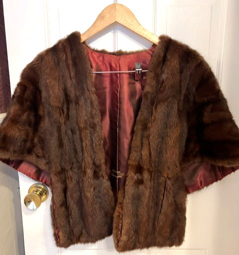 Vintage 1950’s Sable Brown Stripe Mink Fur Stole Wrap w/silk lining BEAUTIFUL!