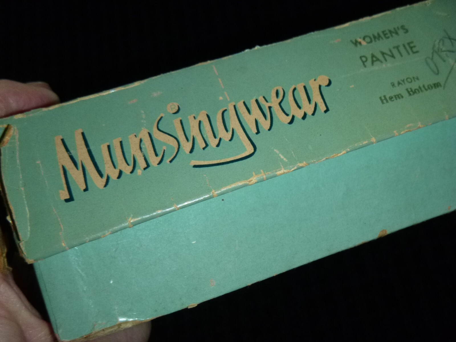 NOS Vtg 40s 50s Munsingwear Peach Colored Tap Panties 10% Rayon XL/XXL USA