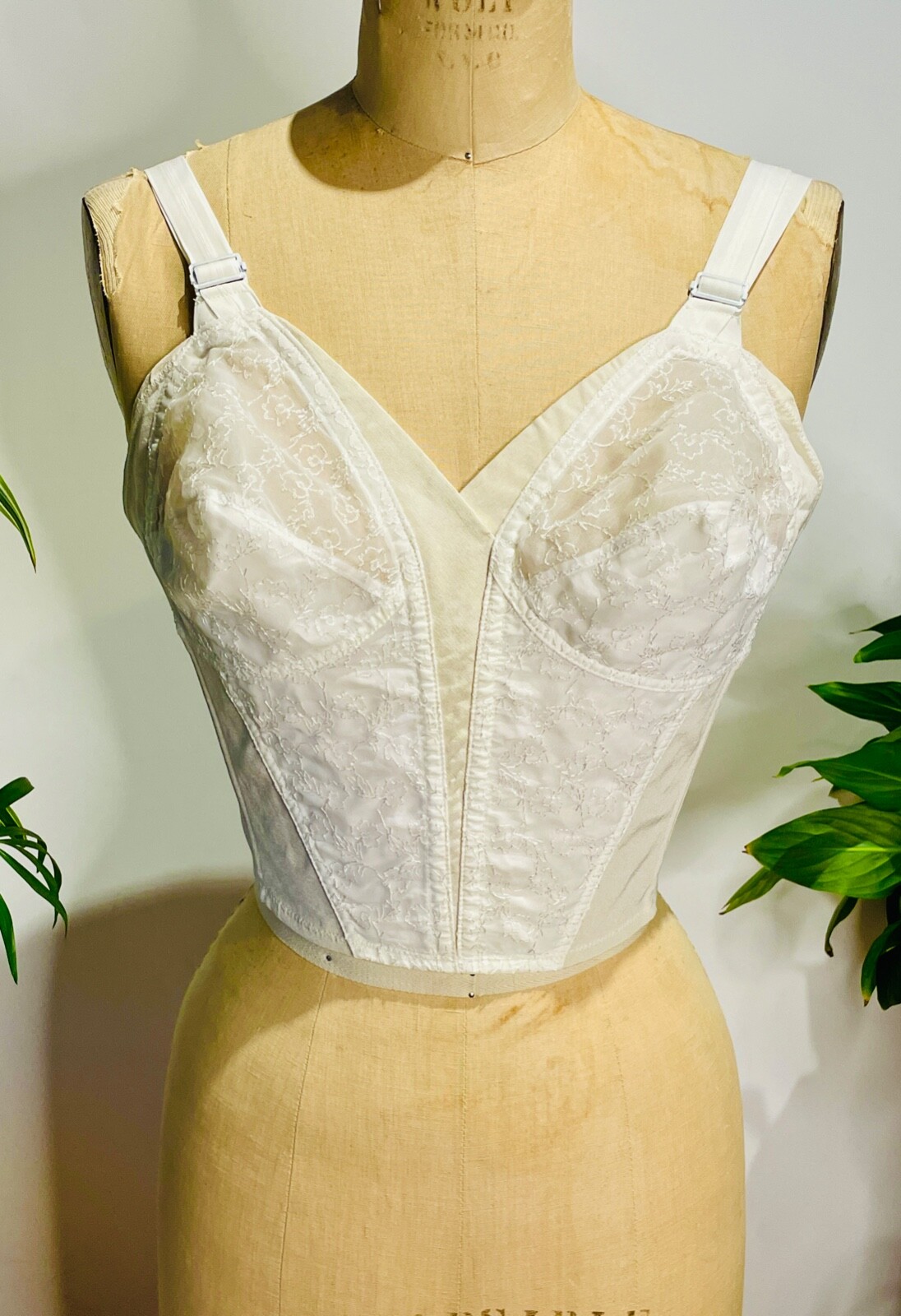 LOVELY!!VTG 60’S PLAYTEX WHITE LACE STRETCH LONGLINE BOMBSHELL PIN-UP BRA*36 B