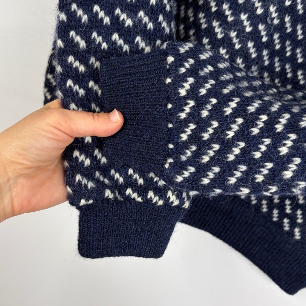 Vintage Roots Sweater Womens Medium Navy Blue White Wool Birdeye Made in Norway