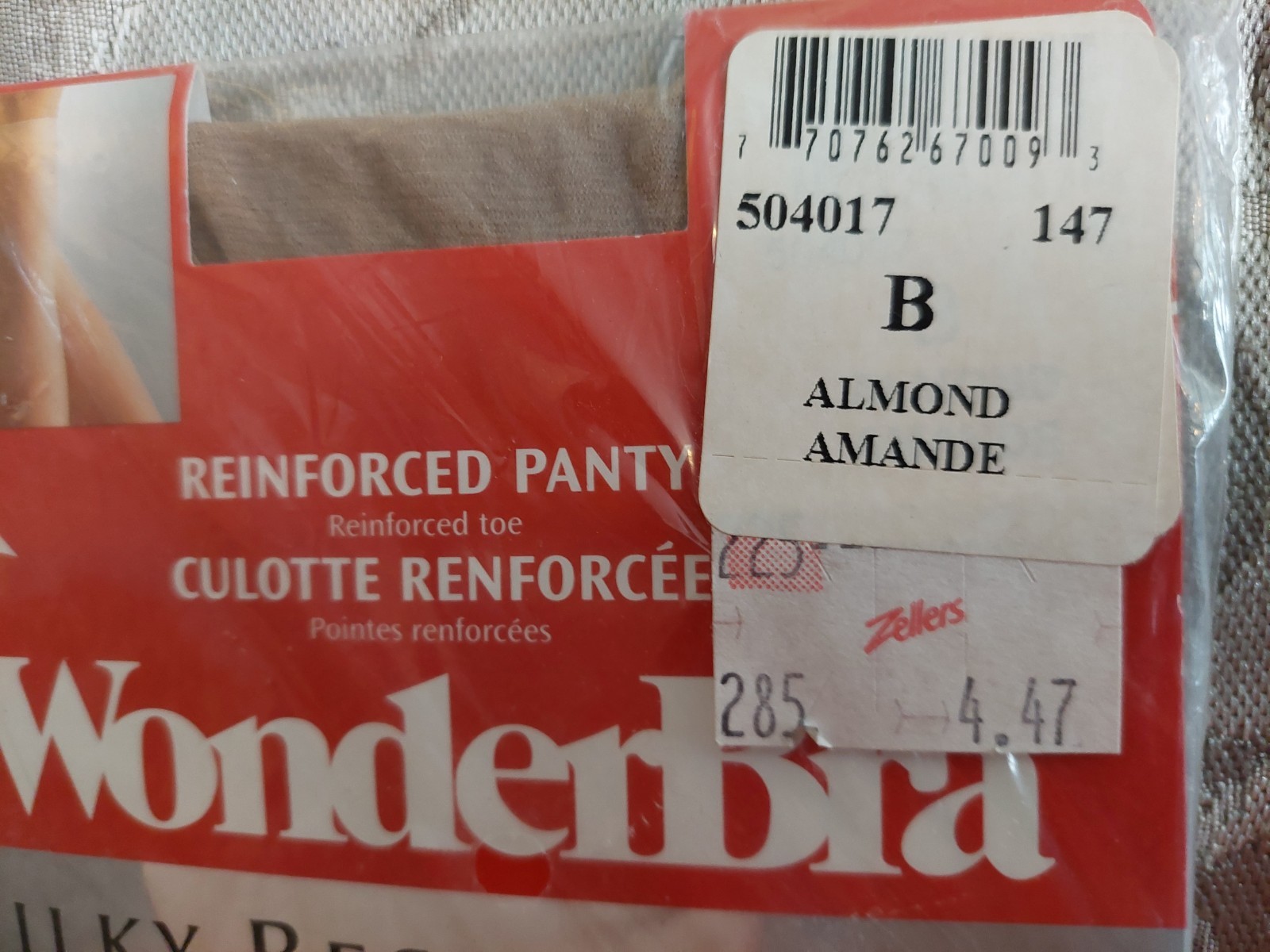 Vintage Pantyhose Wonderbra Silky Resistance Color Almond size B BAMA2