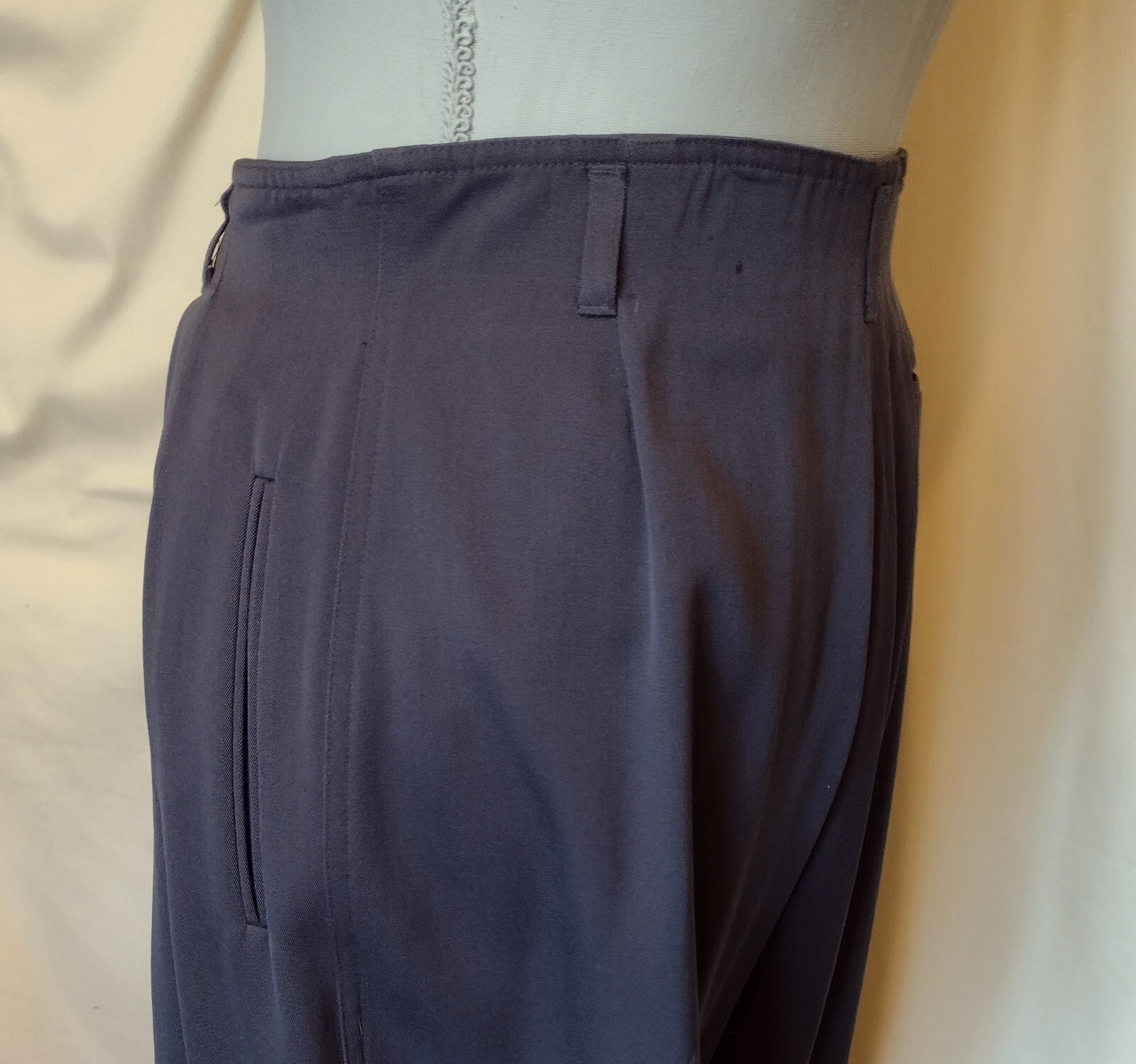 1980’s Ronaldus Shamask 2pc Pant Suit Deep Blue/Grey sz 14