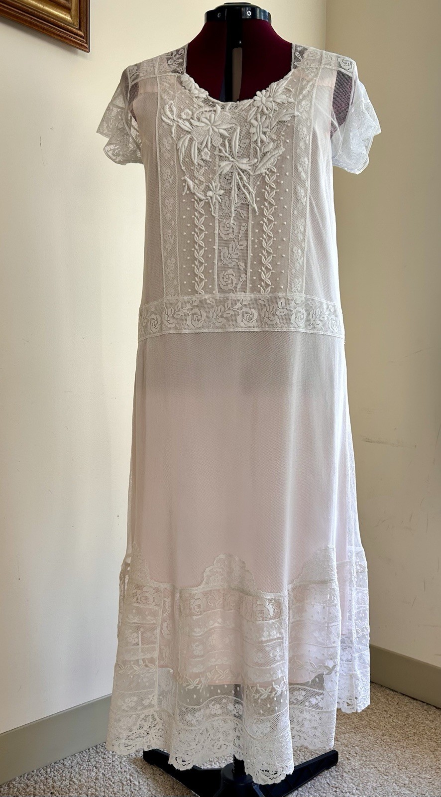 1920s Net Lace Dress S/M. Embroidered. Wedding Or Special Occasion. All Cotton.