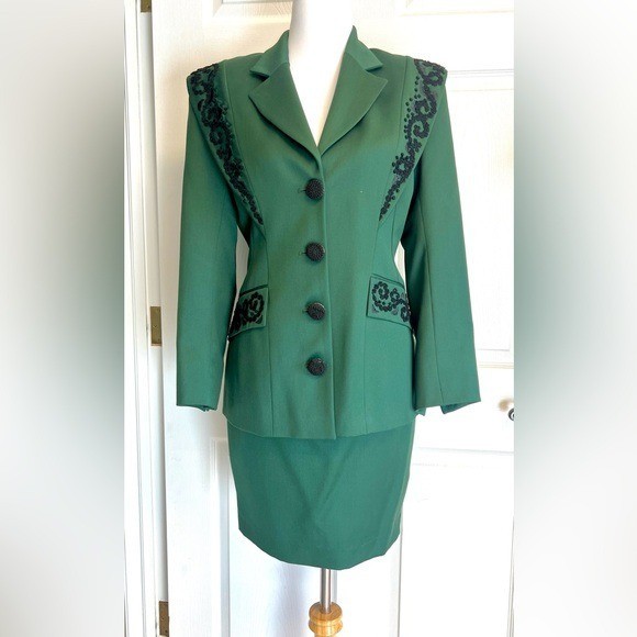vintage BONPOINT green 100% wool suit black trim France whimsical luxury preppy