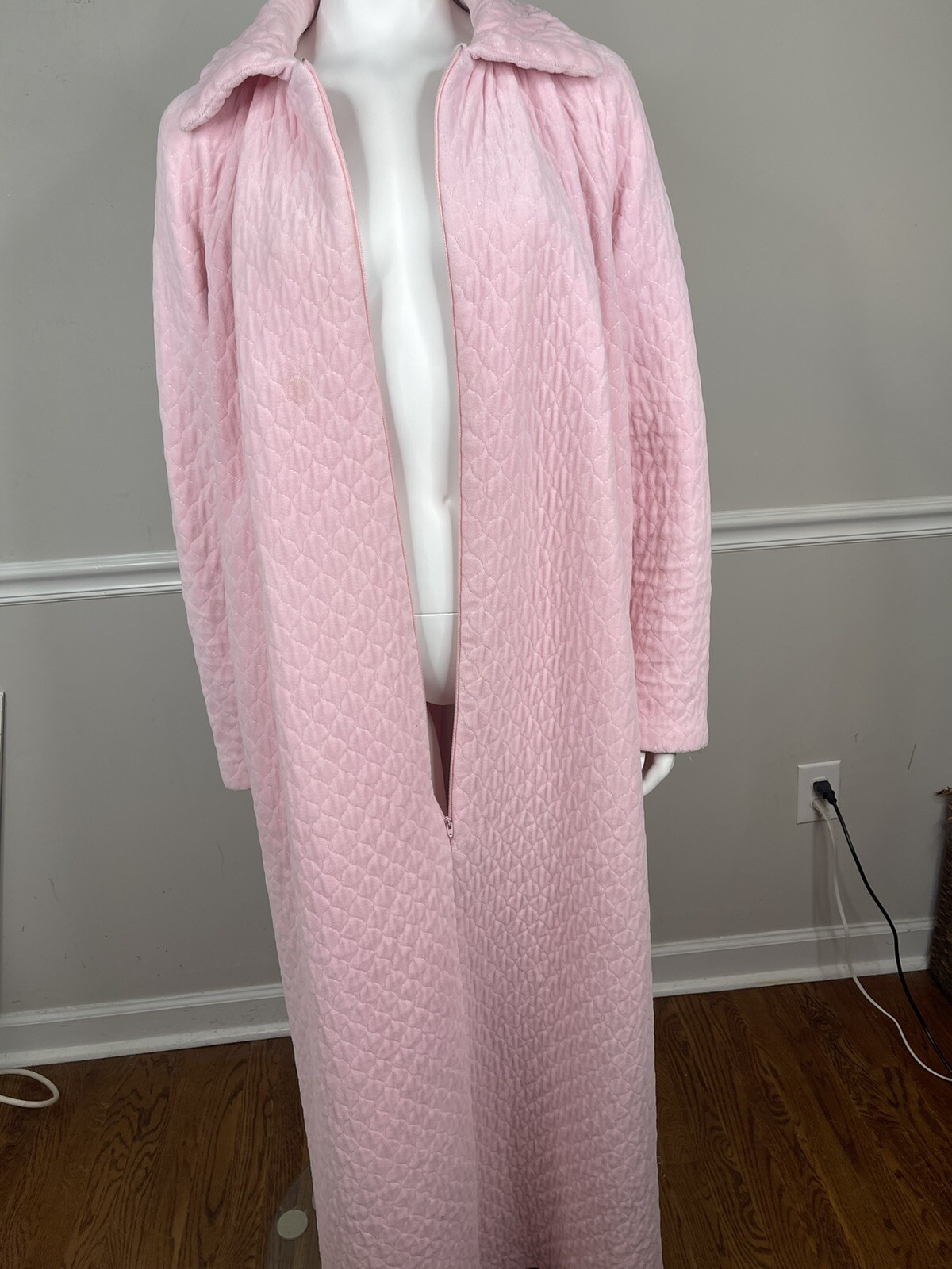 ARIEL Quilted Robe House Coat pink Women’s Size large Vintage 3/4 zip pockets
