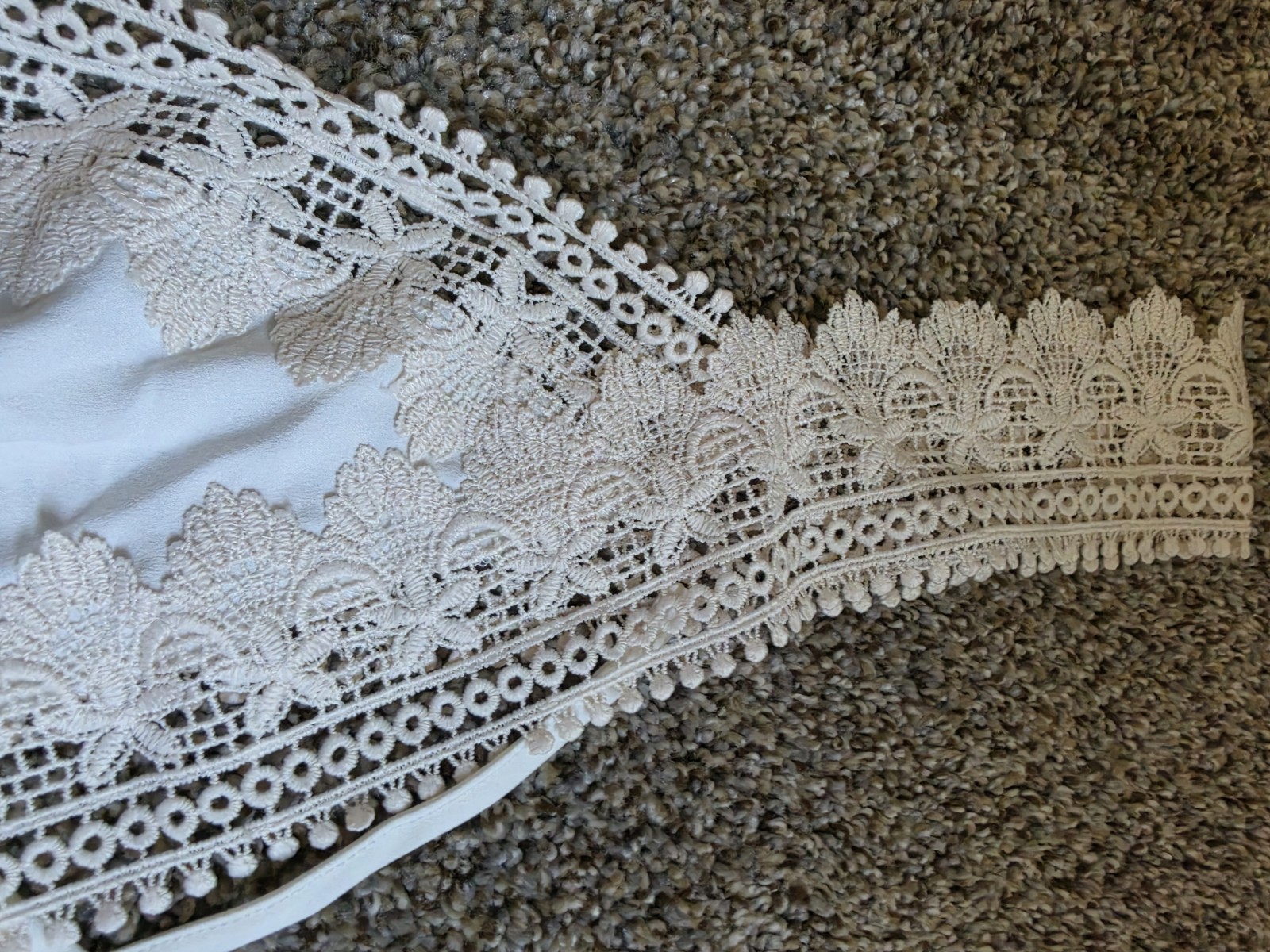 Flora Nikrooz White Lace Trim Slip, XS Regular, Rayon/Polyester/Spandex