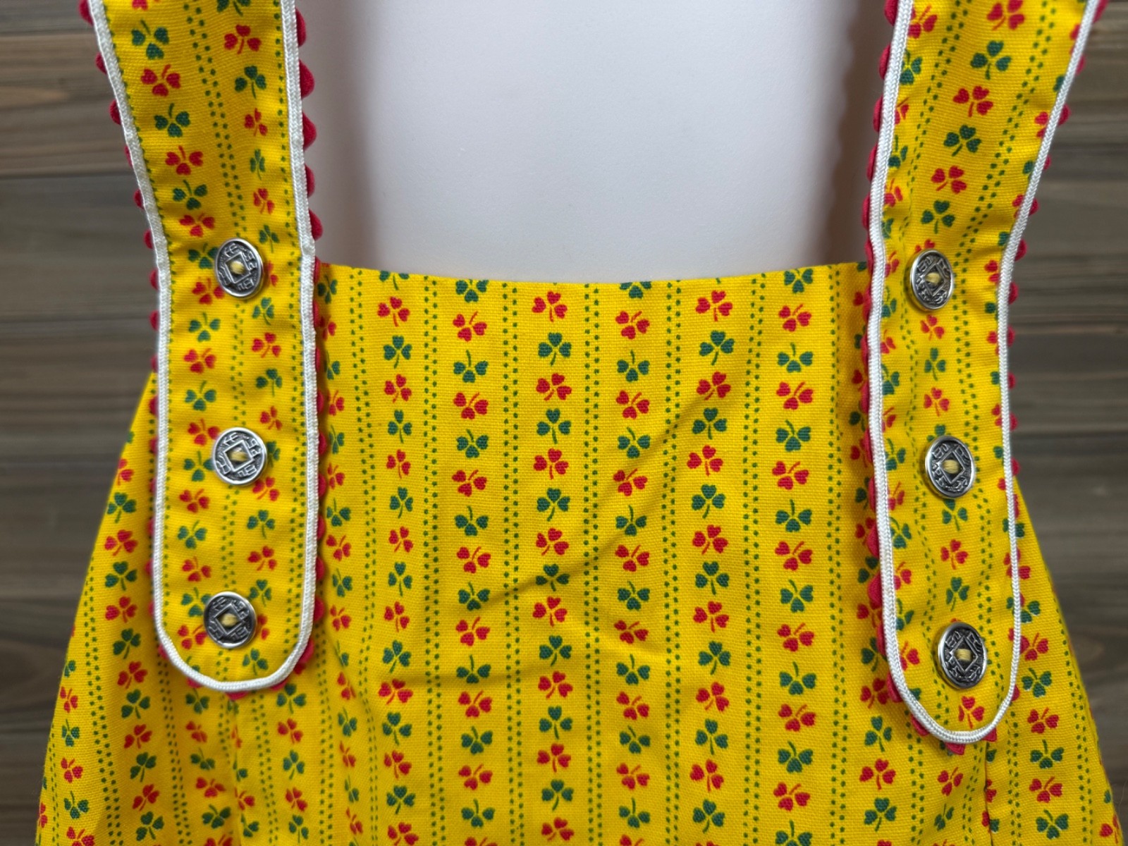vintage 60’s pinafore mod dirndl suspender skirt rickrack trim novelty print