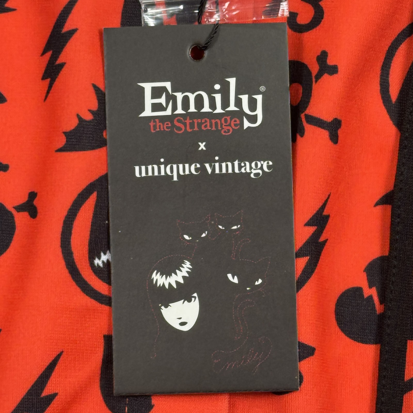 Emily the Strange x Unique Vintage Women’s Red Black Skull Bat Mesh Top XL 14