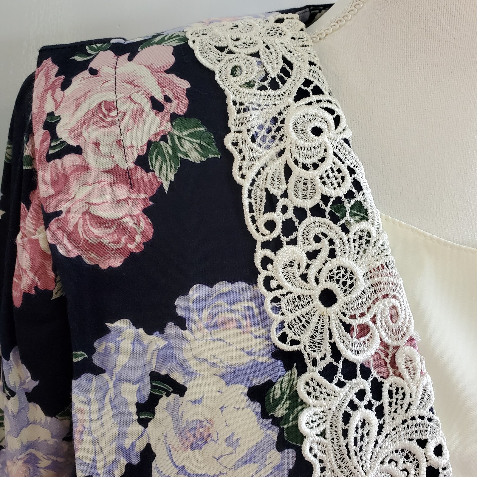 VTG Womens Dress Midi Sz L Belted Blue Floral Crochet Lace Cottagecore USA Made