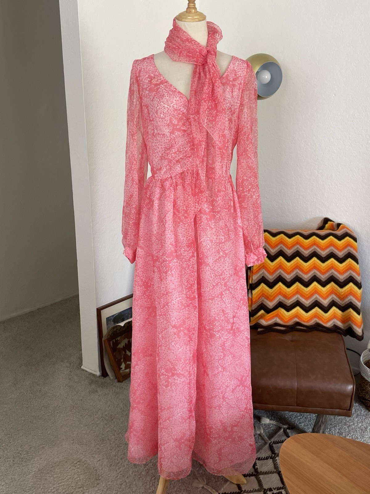 Vintage 1970s James Daugherty Boho Glam Maxi Long Sleeve Dress Pink Large