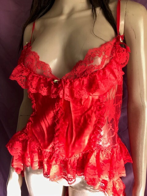 VTG TRES CHIC 60′ LINGERIE RED LACE TRIM SZ L