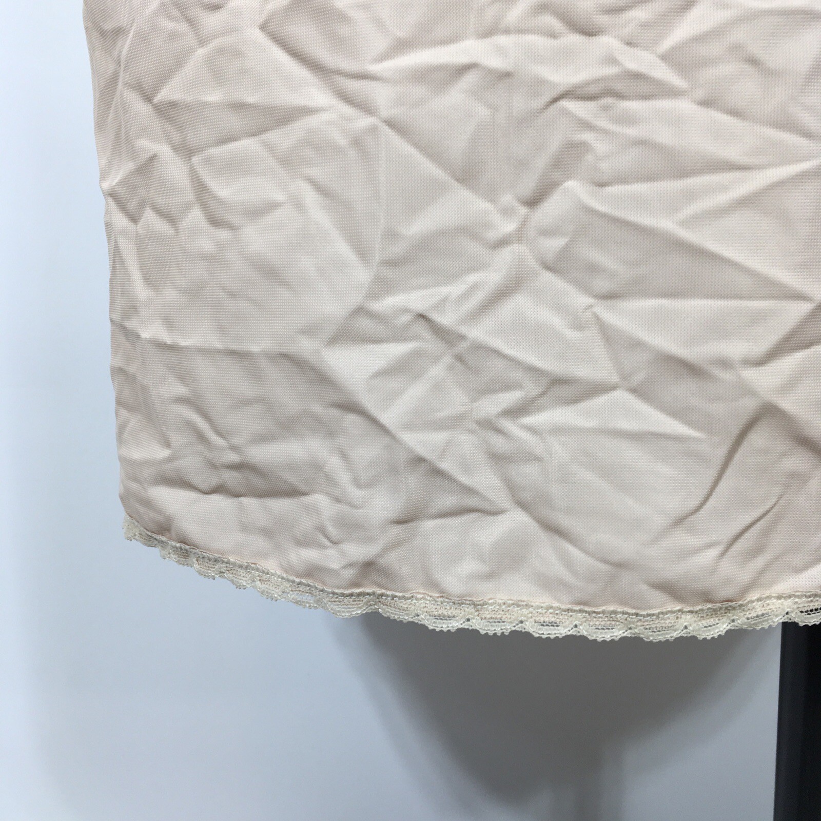 Vassarette half slip Beige sz M T Lace Elastic Waist Slit USA Antron III Nylon