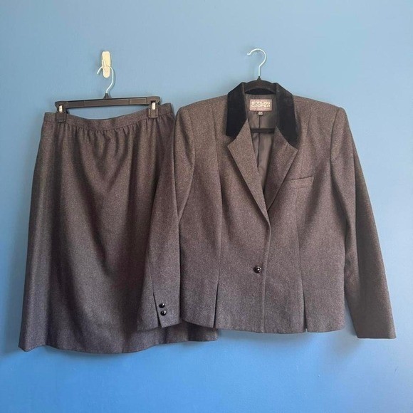 Vintage 1980s Wool Blend Suit Women’s Size Large Gray Stirling Cooper Velvet