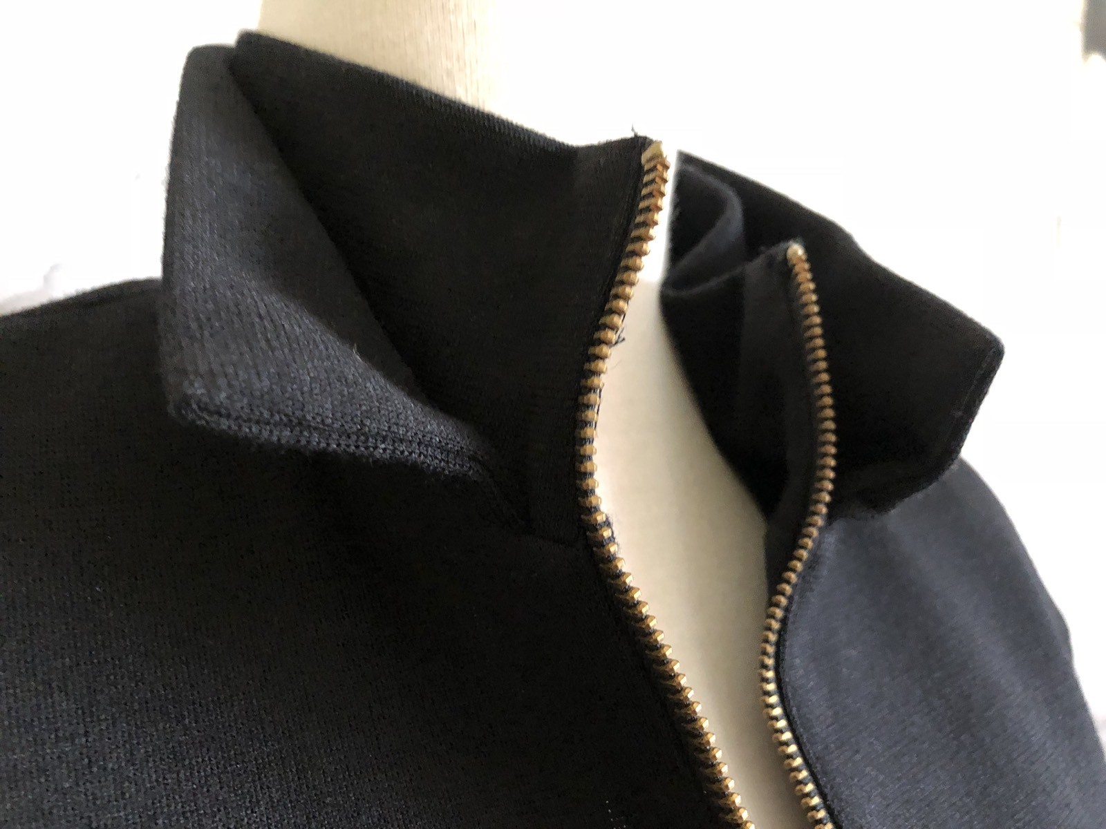 Vintage Caron Chicago Dress Size 6 Black Heavy w Gold Brass Zippers USA