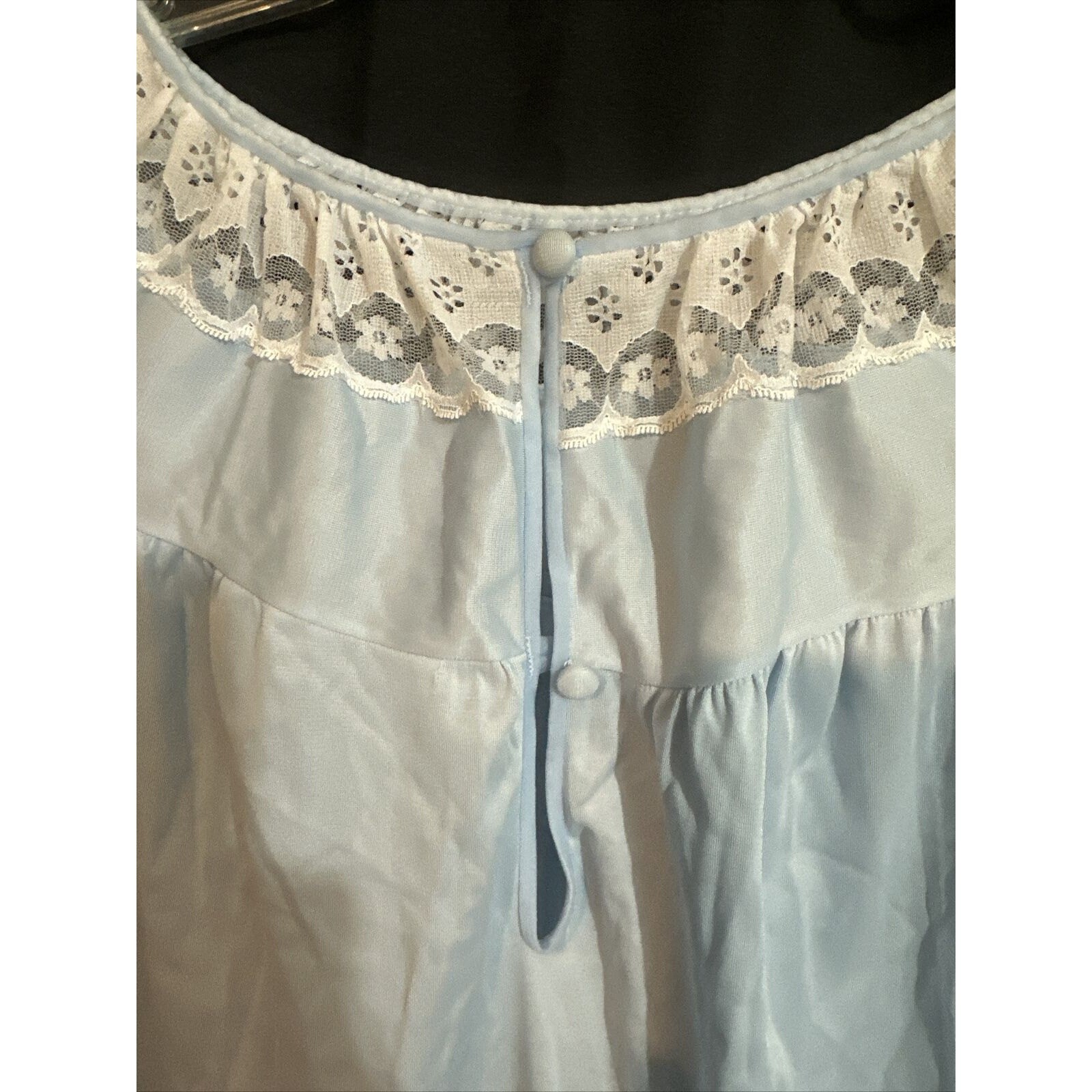 VTG UNBRANDED Night Gown Pale Blue Lace Poly Feel Long Sleeve Size M PRE-OWNED