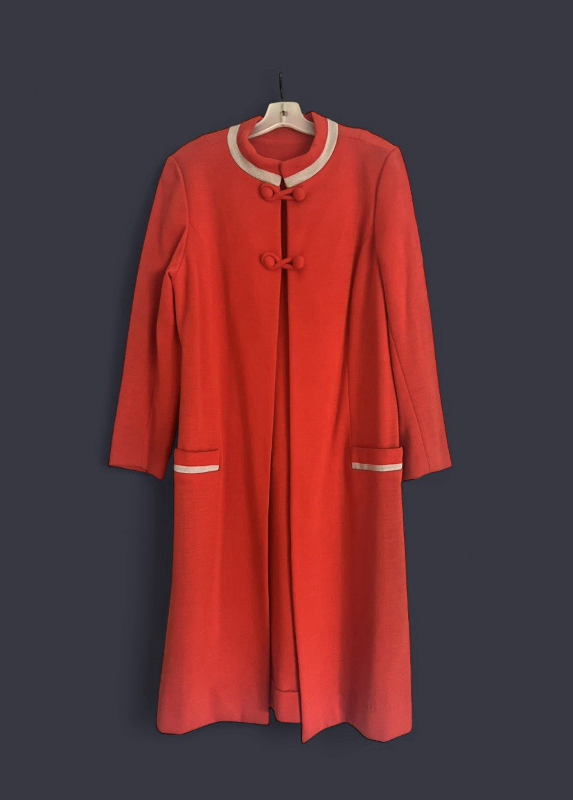 VINTAGE Mod 1960’s Domani Knits Orange wool/poly blend long sweater coat sz S/M