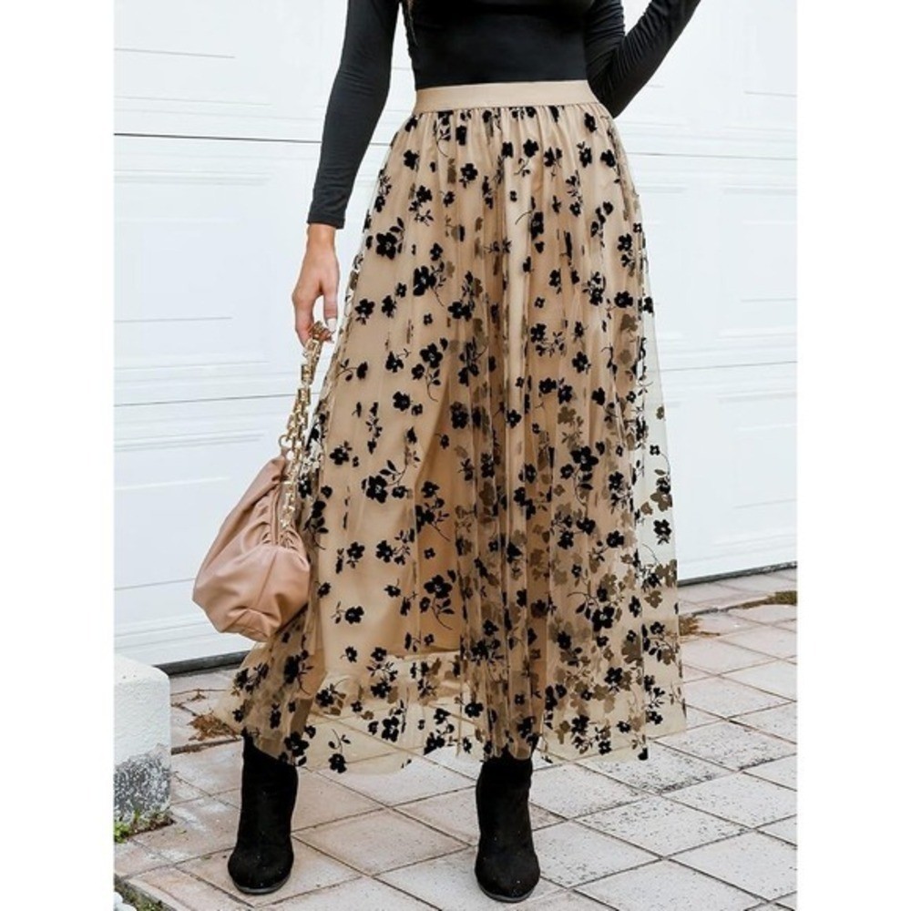 Chicwish Floral Velvet Mesh Midi Skirt Romantic Cottagecore Whimsigoth Size S