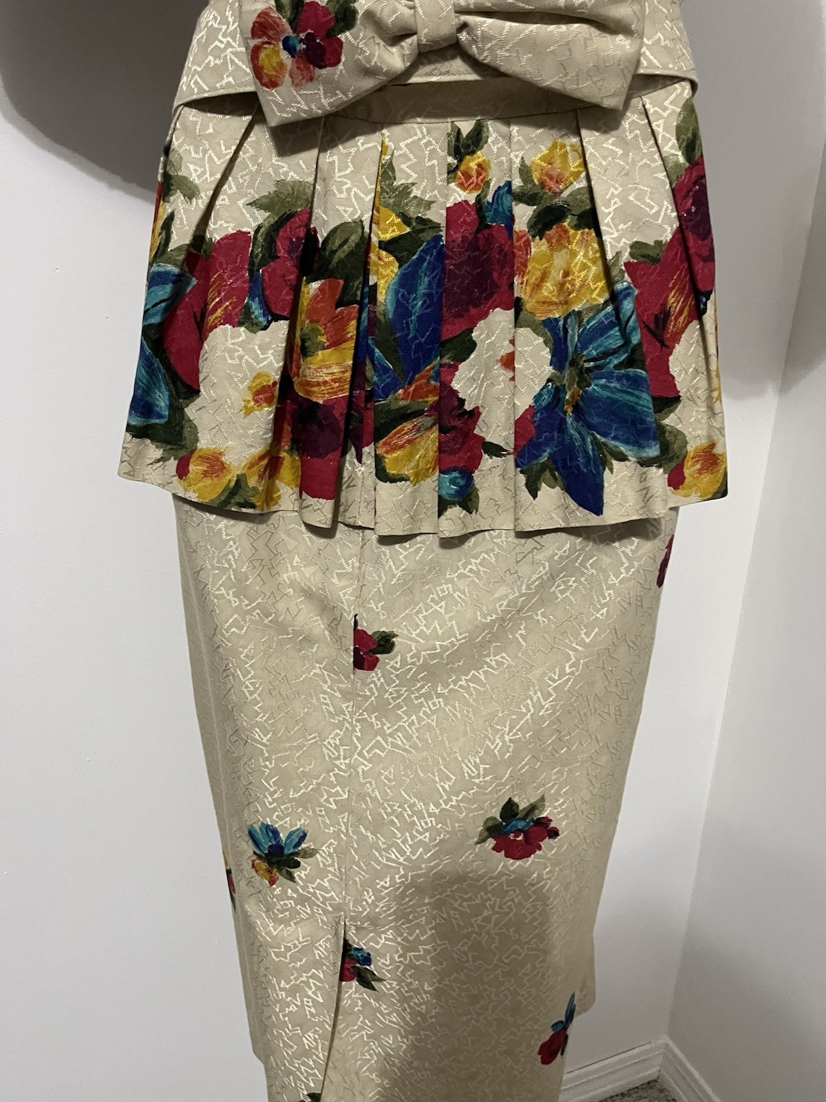 Antara Vintage Made in USA 80s Floral Peplum Dress Beige Multi-Color 9/10