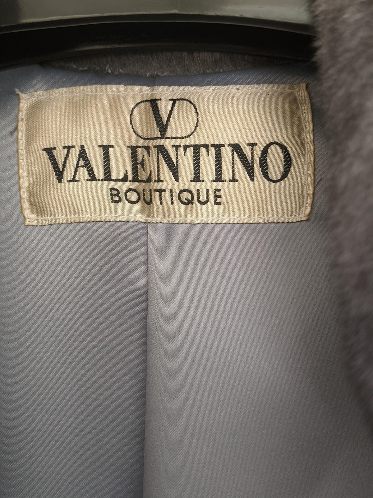 Vintage Valentino Boutique Cashmere Coat Chinchilla Fur Collar Size 8-10 Large