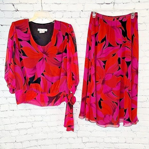 SPECTACULAR 80S VINTAGE SECRETARY SIASIA BLOUSE MIDI SKIRT SET – USA MADE – MED