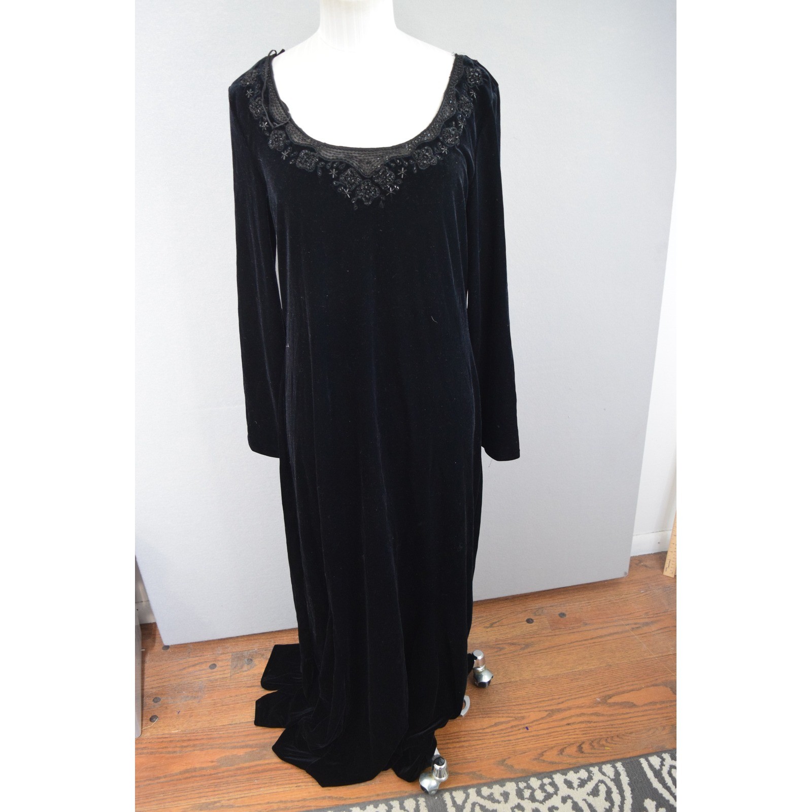 J.R. Nites Maxi Dress 14 Black Velvet Beaded Neckline Whimsygoth Vampire LS