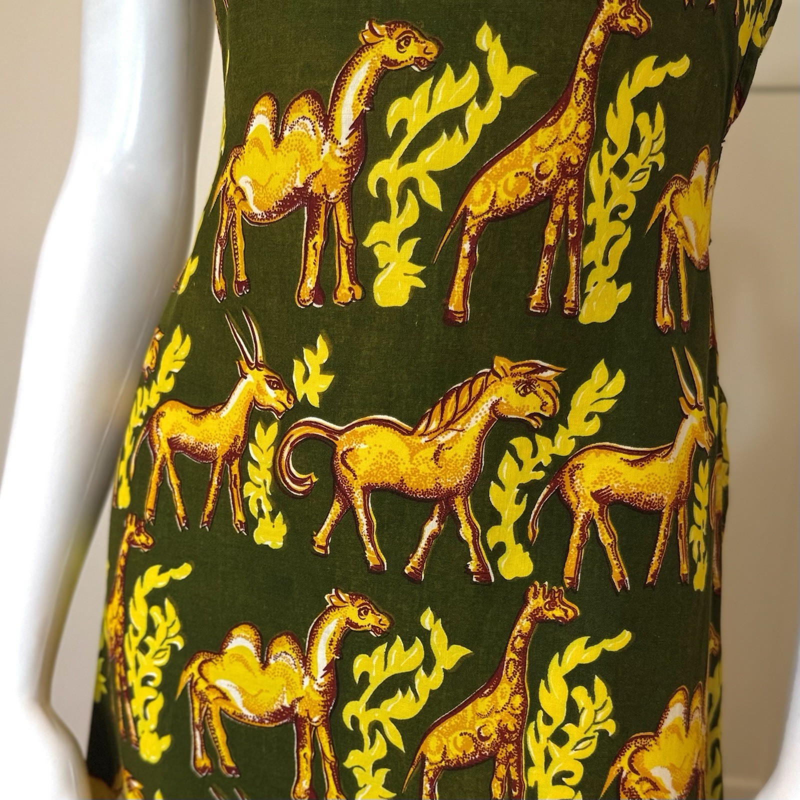 Vintage 1940’s SAFARI PRINT COTTON DRESS S Belted Skirt Ruffle Tiki Animal Print