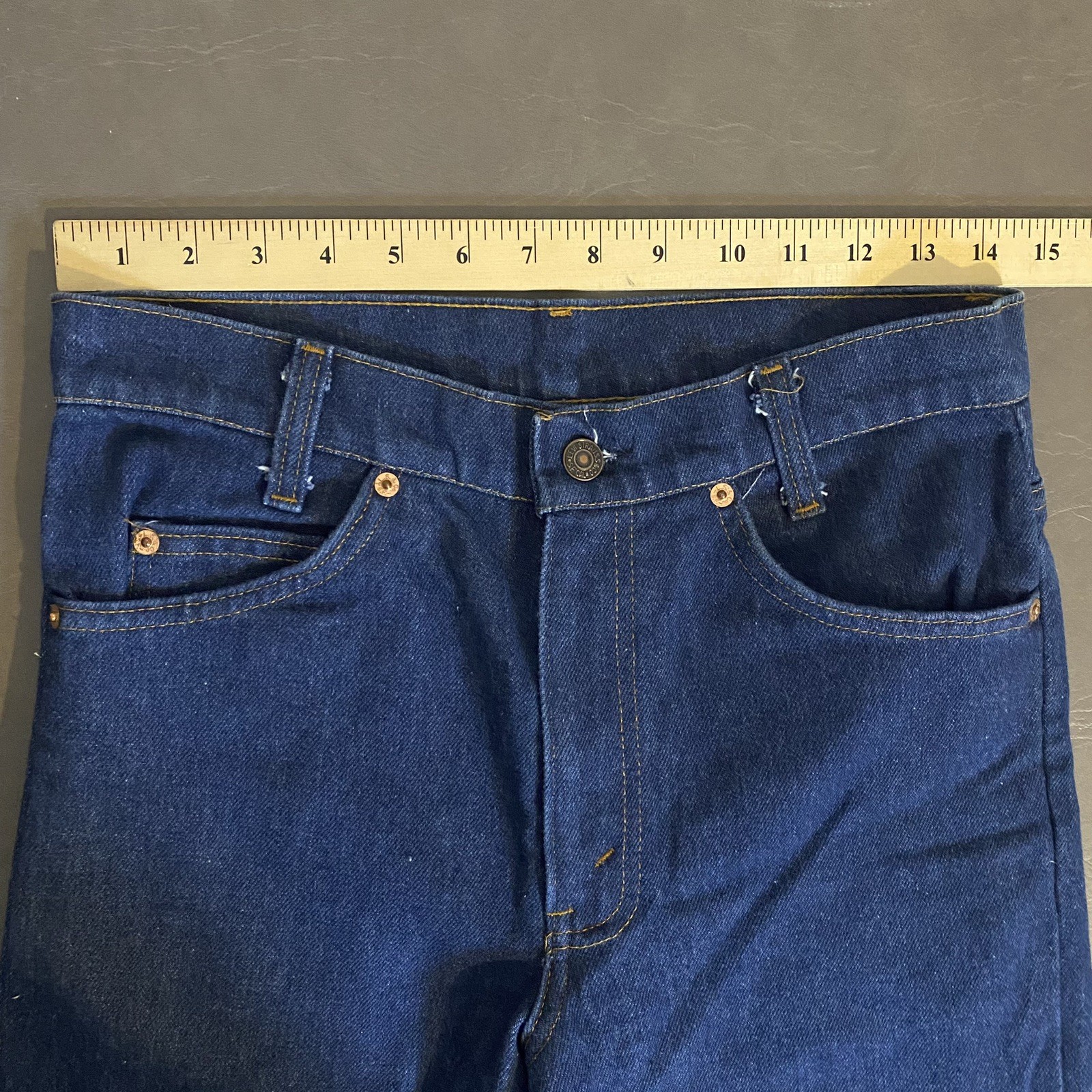 Vintage Levi’s 1983 546 Women’s Jeans Retro 80’s Vibe 30×29 Orange Tab