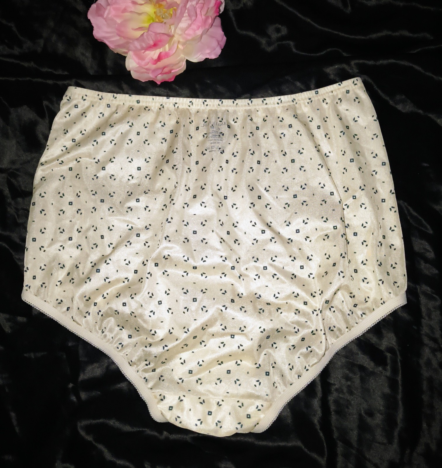 Vintage VANITY FAIR Geometric Print Full Brief Granny Panties Size 6/Medium