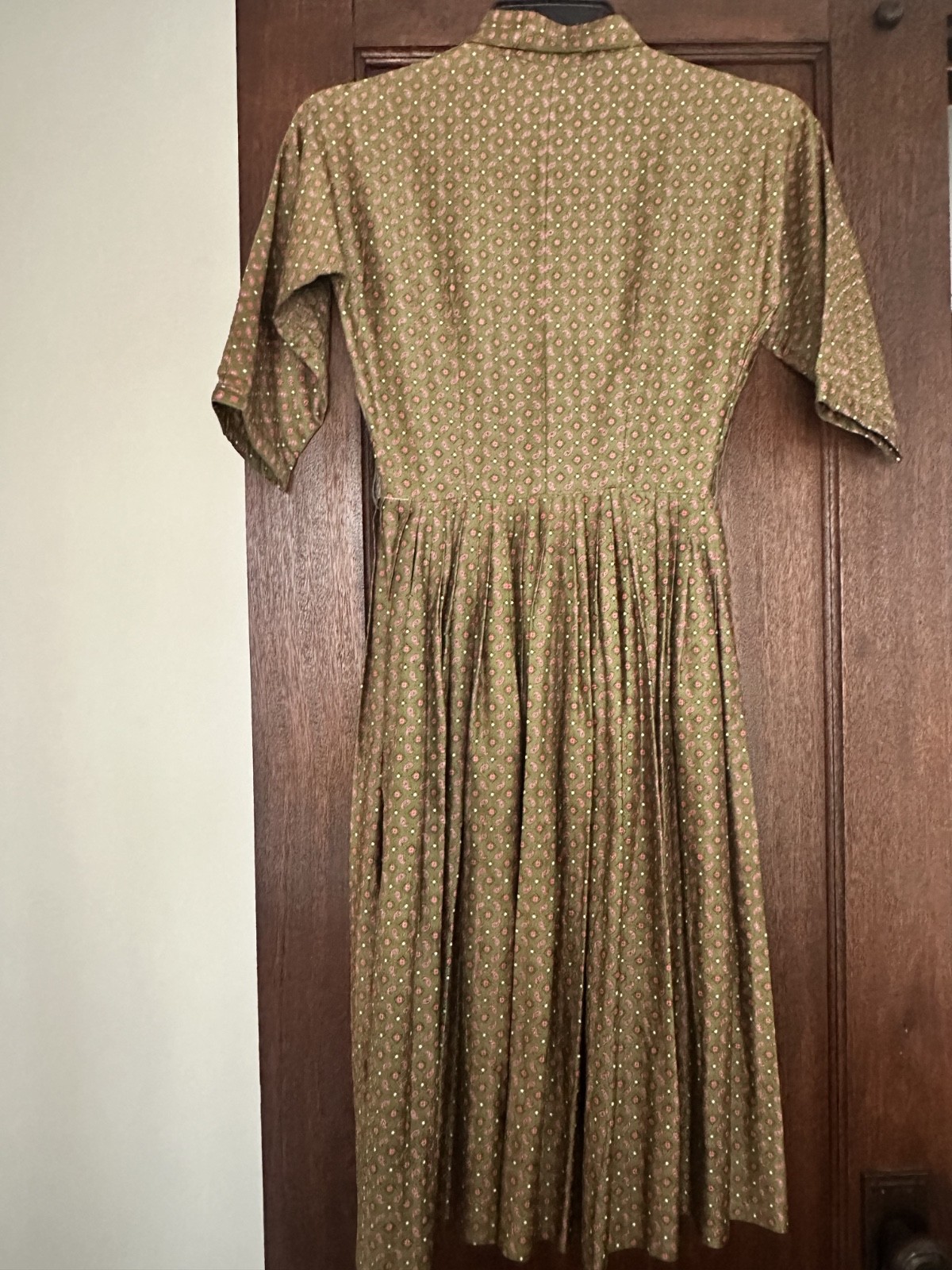 Wendy Woods Green Paisley Pleated Vintage Dress