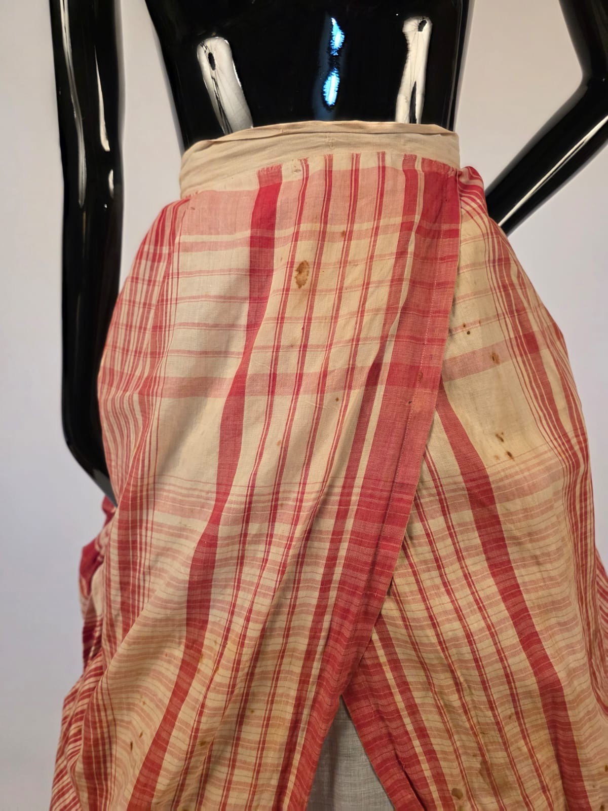 VICTORIAN 19TH C PLAID COTTON POLONAISE BUSTLE BACK OVERSKIRT SKIRT