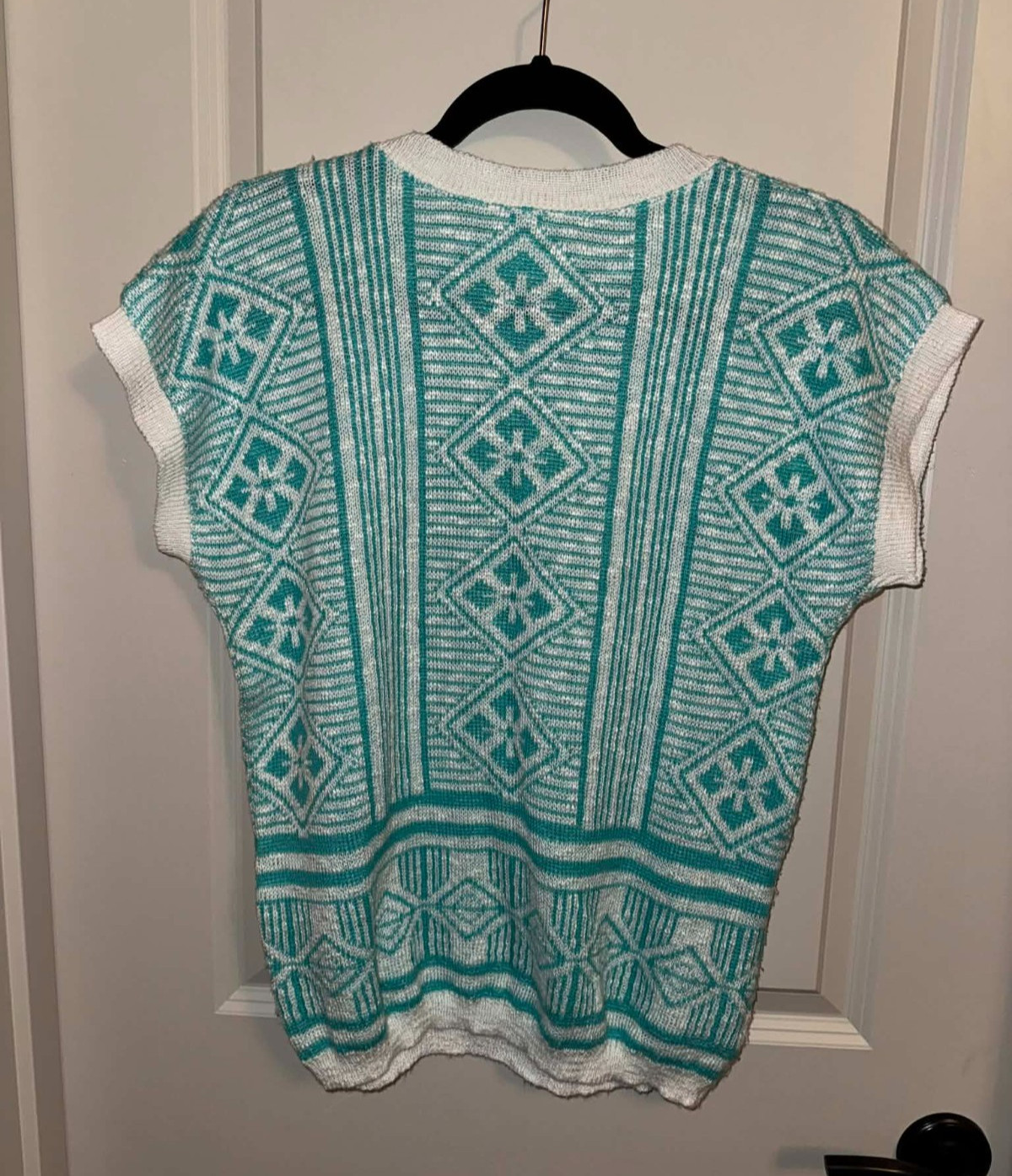 Vintage Golden Girls Style! Off White/Mint Green DEVON Sweater Vest USA~ MEDIUM