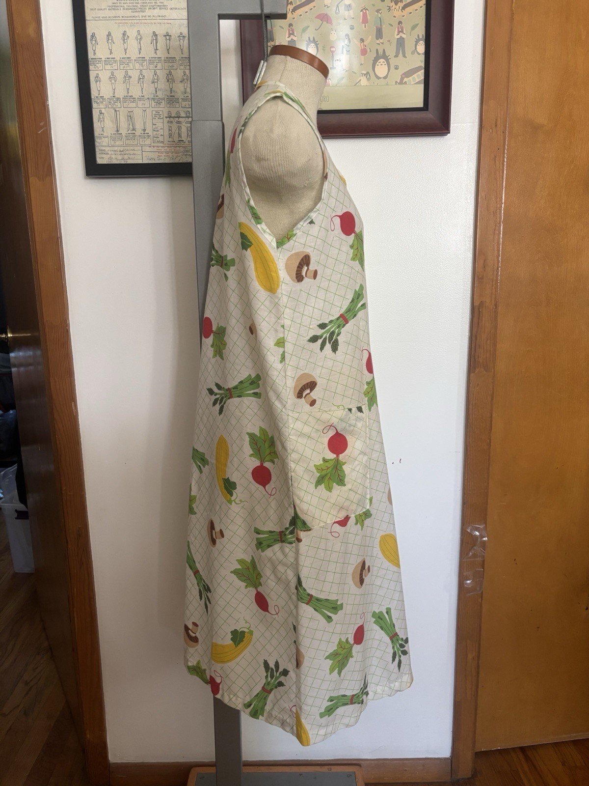 VINTAGE: “Vegetable Garden Grid” Smock Vest Dress SZ.S (WHITE/GREEN MULTI)