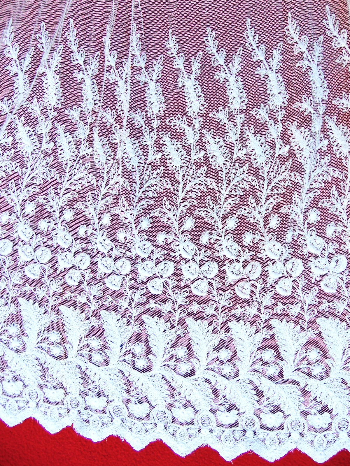 ANTIQUE VICTORIAN COTTON PETTICOAT~1890s ~WOMAN’S MED/LG~LACE BOTTOM~ SLEEVELESS