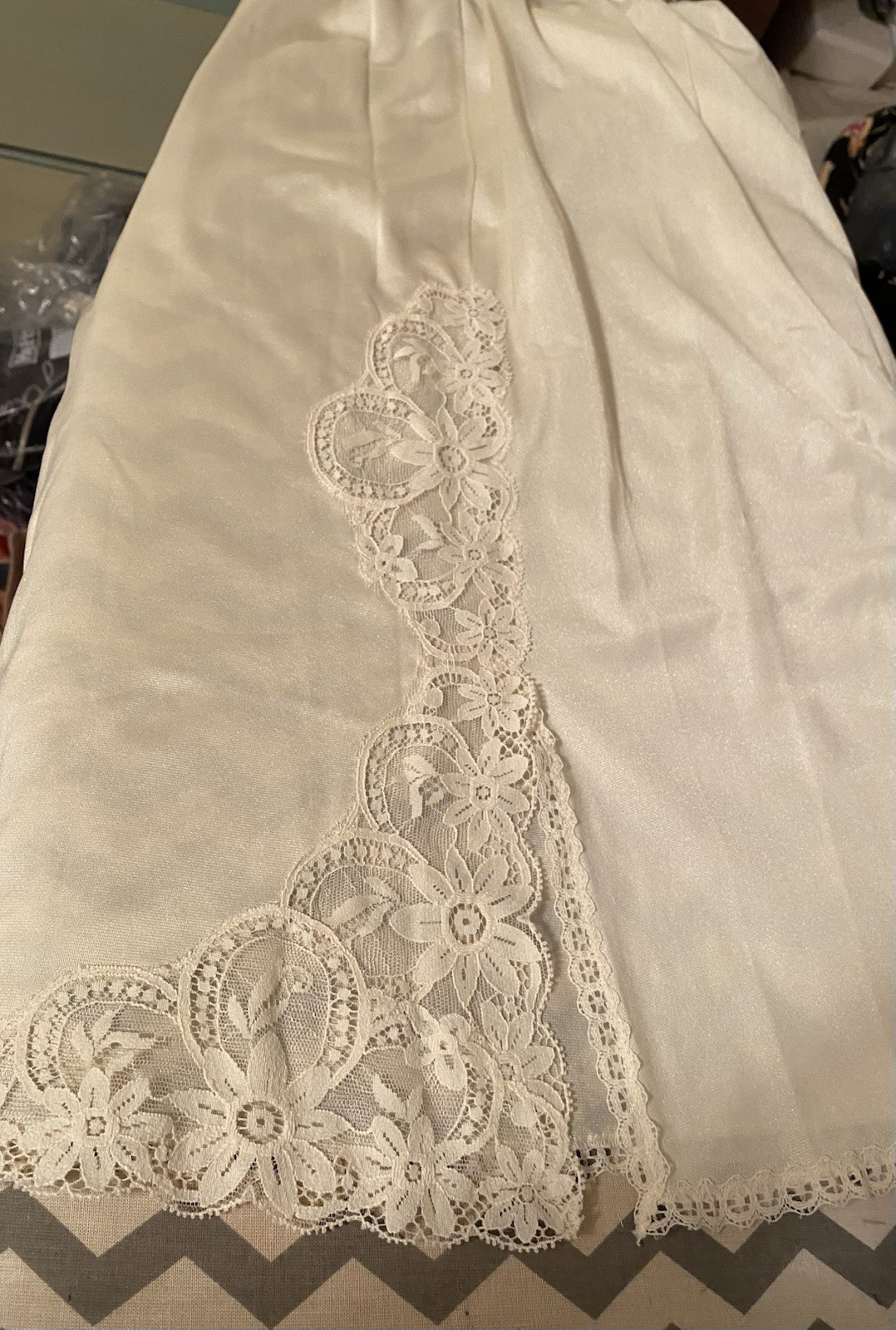 Vanity Fair VTG 60/70 LG Dacron Poly/Nylon Lace-Embellish 1/2 Slip MI USA (READ)
