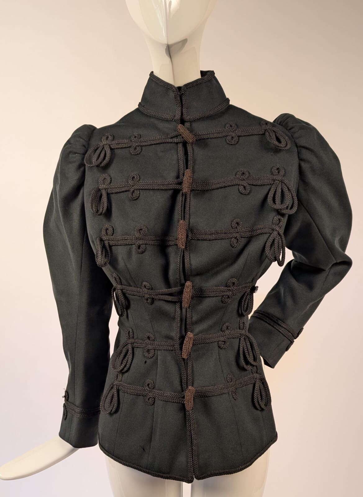 VICTORIAN MILITARY STYLE  JACKET W BRAID + TOGGLE BUTTONS