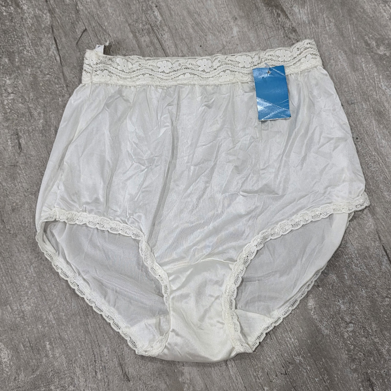 Vintage Bestform White 100% Nylon High Rise 'Granny Panties’ NWT! Size 5