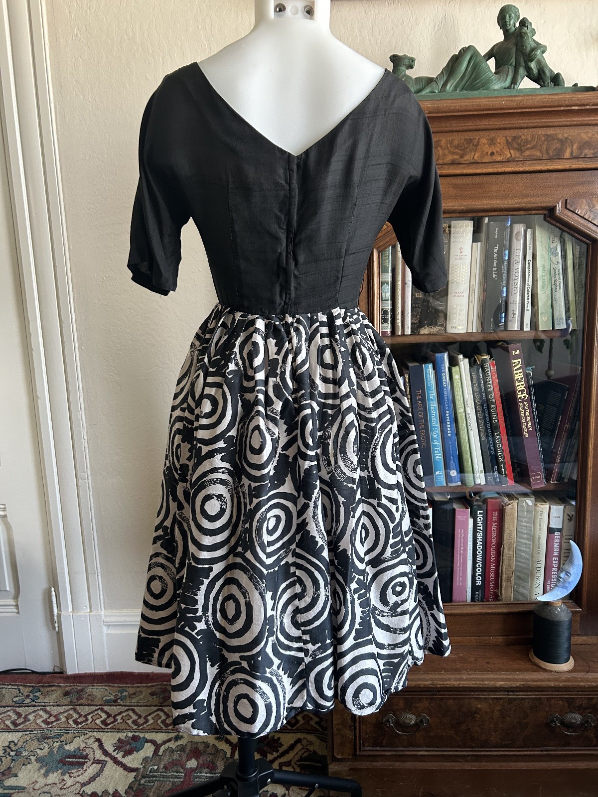 Vintage 1950s 100% Raw Silk Black & White Tea Dress-Boat Neck Fit Flare 27W Sm