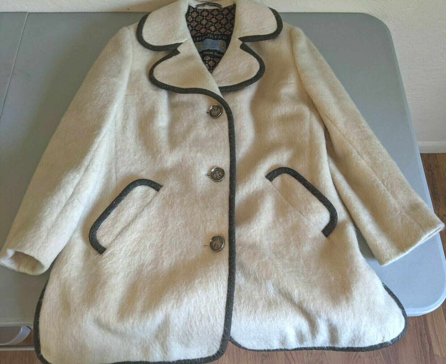Vintage Pristine Lodenfrey 1842 Ivory Wool Peacoat w/ Austrian Military Buttons!