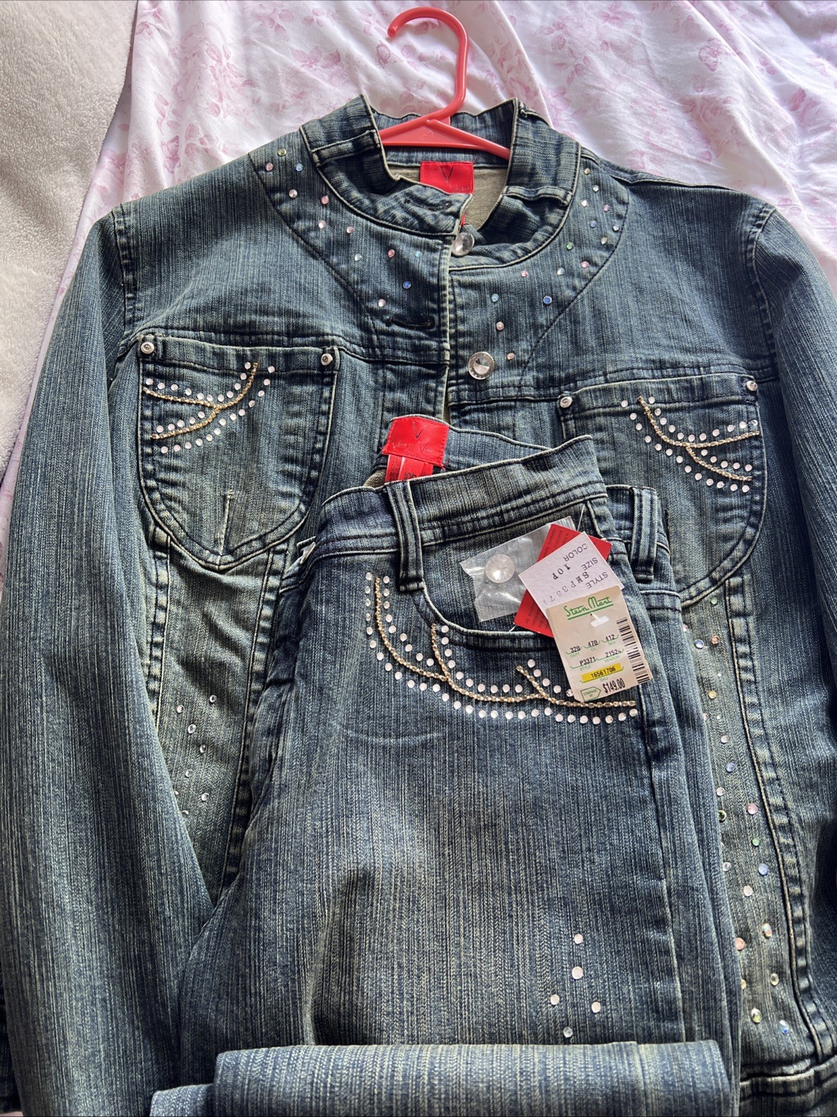 Vera Wang – Vintage Very Vera Stitch Needled Woman’s Jacket And Jean Pants Set