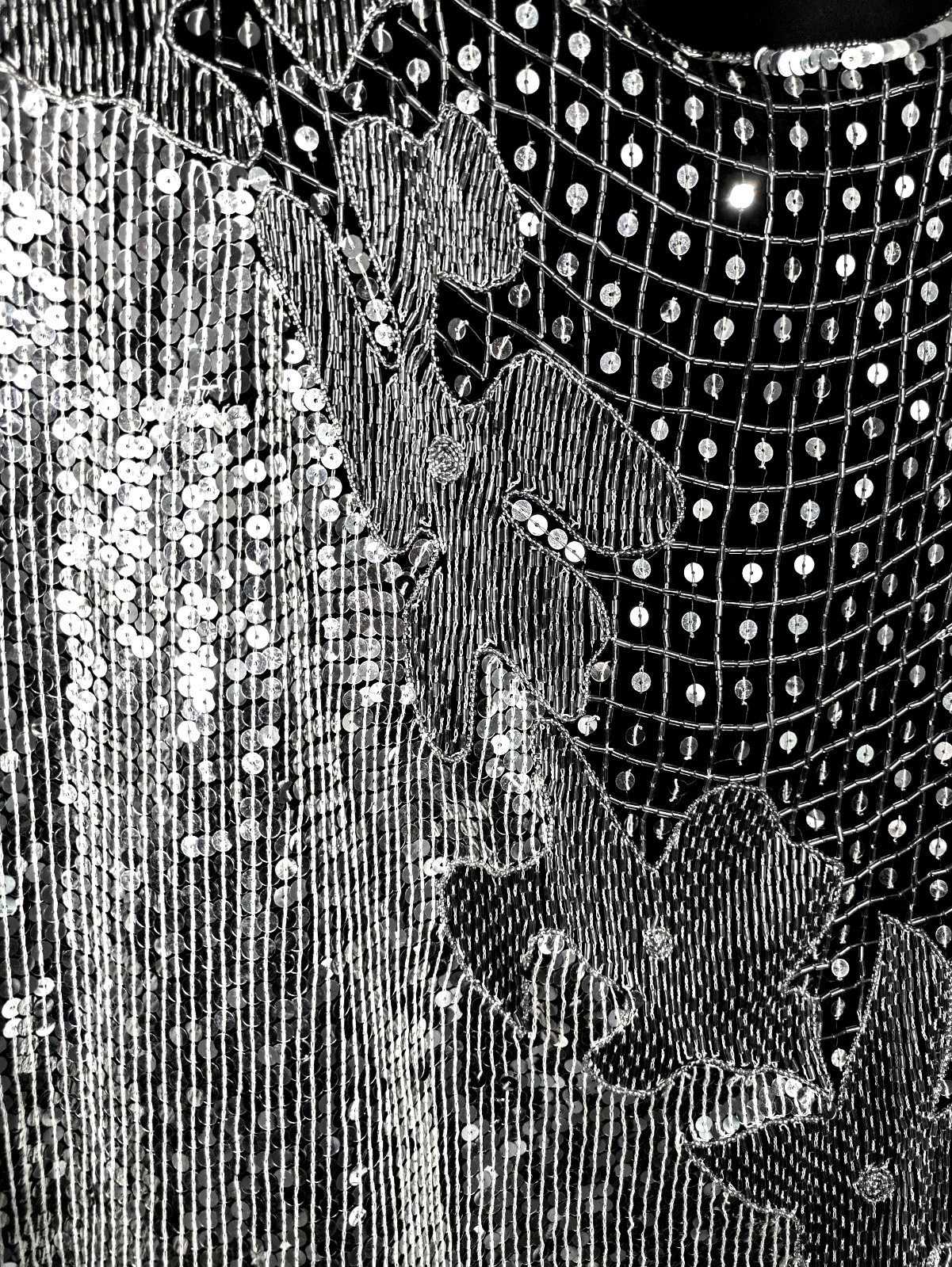 M L JUDITH ANN CREATIONS SILK SHIMMERY BLACK SILVER BEADED SEQUINS TOP VINTAGE